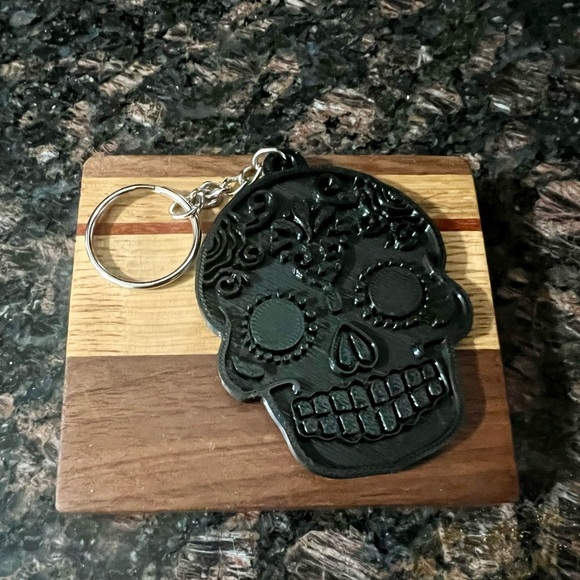 3D Printed Day of the Dead Sugar Skull Keychains - Picture 1 of 4